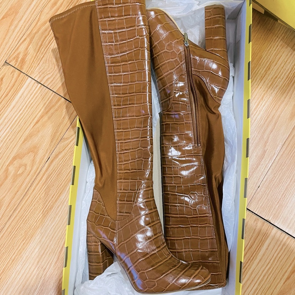 Brand new in box women’s boots